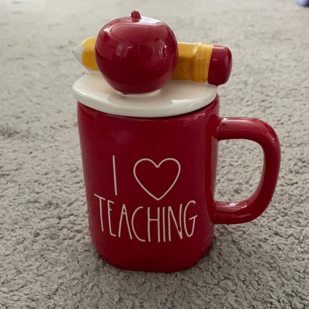Rae Dunn “I Heart Teaching” mug with lid